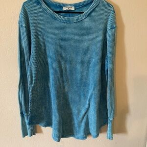 Zenana Outfitters Blue Long Sleeve Top